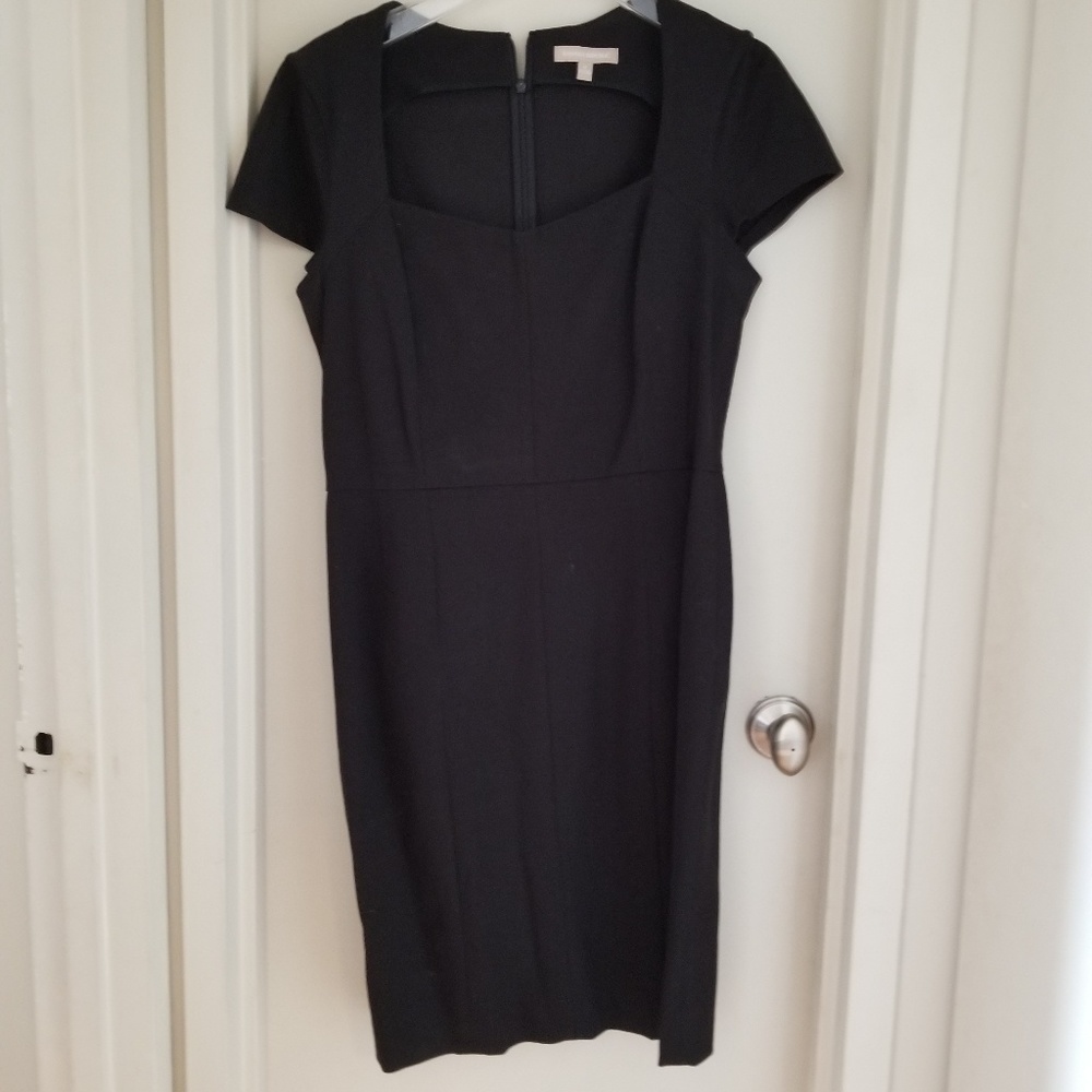Black dress banana republic.